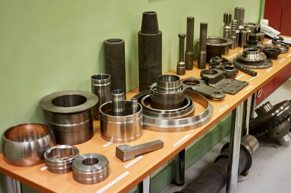 precision engineering customized machined parts manufacturing